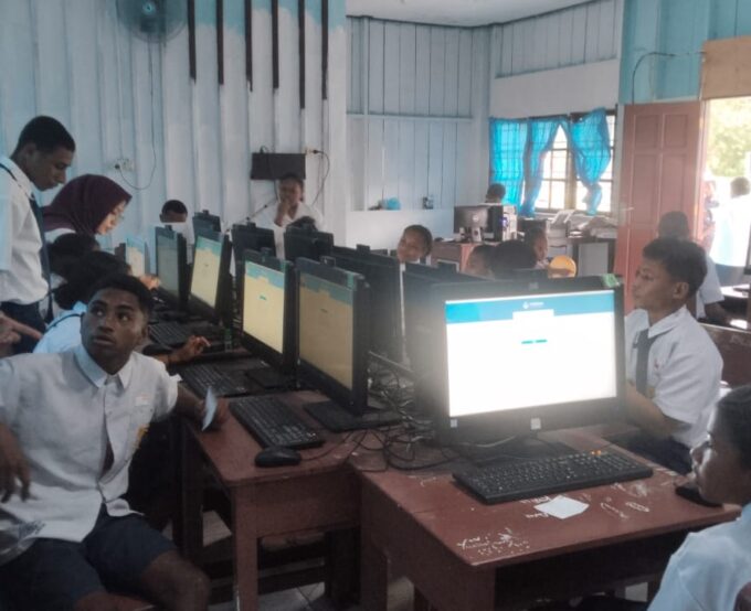 Mengasah Bakat Seni: Workshop Lukisan dan Seni Kerajinan untuk Siswa Sekolah